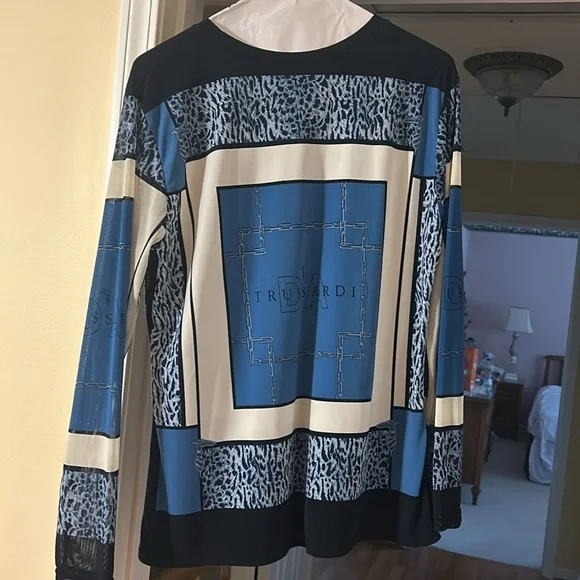 Trussard top no tag- estimated size medium or large - Picture 2 of 2